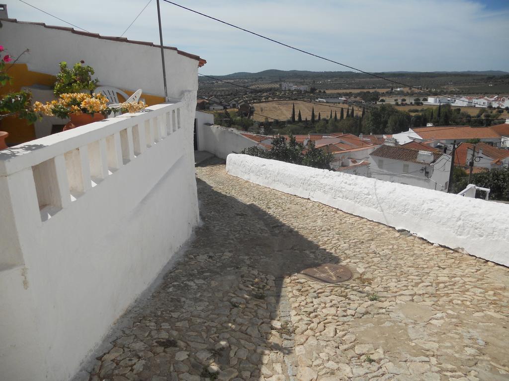 Encosta Do Castelo Villa Portel Luaran gambar